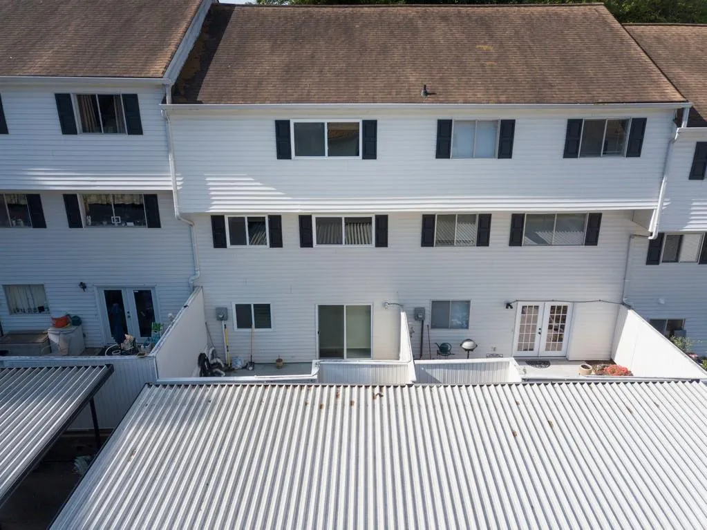 7305 Cardigan Circle Unit 7305, Sandy Springs, Georgia 30328, 3 Bedrooms Bedrooms, ,3 BathroomsBathrooms,Residential,Sold,7305 Cardigan Circle Unit 7305,6542950