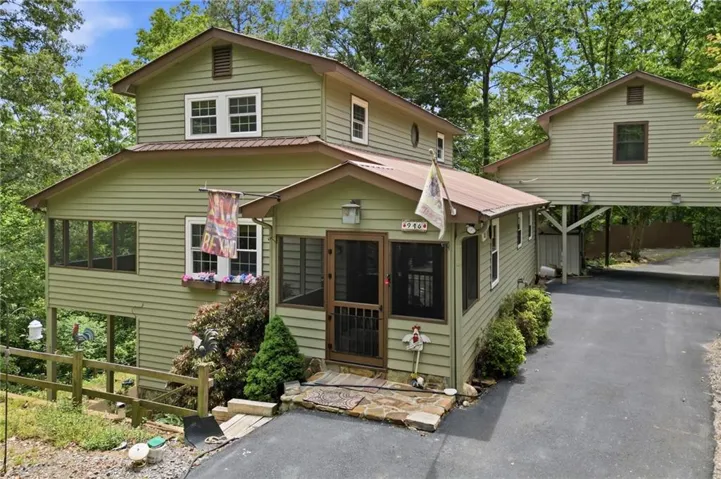 946 Laurel Circle, Blue Ridge, Georgia 30513
