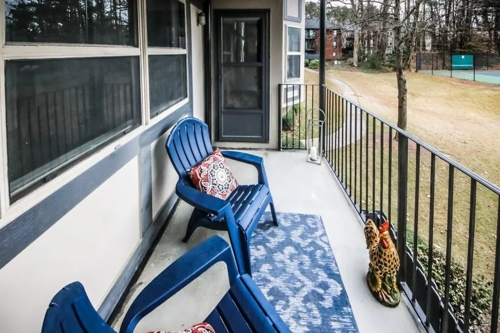 6851 Roswell Road Unit G-14, Sandy Springs, Georgia 30328, 3 Bedrooms Bedrooms, ,2 BathroomsBathrooms,Residential,Sold,6851 Roswell Road Unit G-14,6661336