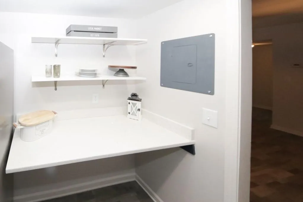 6851 Roswell Road Unit G-14, Sandy Springs, Georgia 30328, 3 Bedrooms Bedrooms, ,2 BathroomsBathrooms,Residential,Sold,6851 Roswell Road Unit G-14,6661336