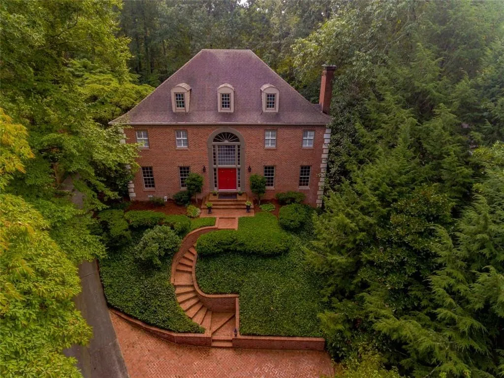 6100 River Chase Circle, Atlanta, Georgia 30328, 6 Bedrooms Bedrooms, ,5 BathroomsBathrooms,Residential,Sold,6100 River Chase Circle,6935659