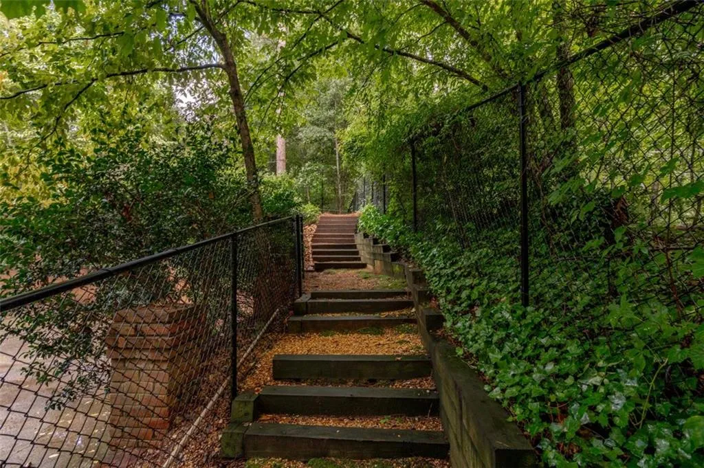 6100 River Chase Circle, Atlanta, Georgia 30328, 6 Bedrooms Bedrooms, ,5 BathroomsBathrooms,Residential,Sold,6100 River Chase Circle,6935659