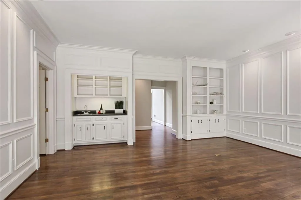 6100 River Chase Circle, Atlanta, Georgia 30328, 6 Bedrooms Bedrooms, ,5 BathroomsBathrooms,Residential,Sold,6100 River Chase Circle,6935659