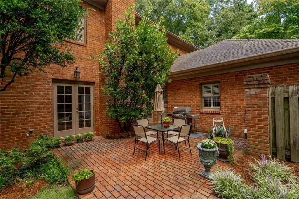 6100 River Chase Circle, Atlanta, Georgia 30328, 6 Bedrooms Bedrooms, ,5 BathroomsBathrooms,Residential,Sold,6100 River Chase Circle,6935659