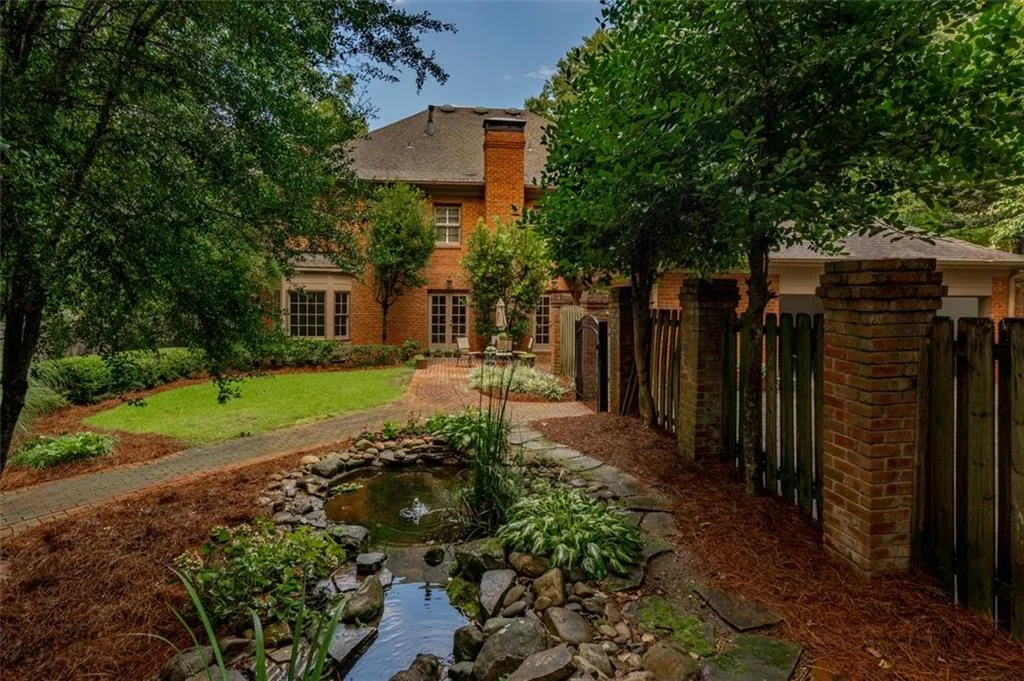 6100 River Chase Circle, Atlanta, Georgia 30328, 6 Bedrooms Bedrooms, ,5 BathroomsBathrooms,Residential,Sold,6100 River Chase Circle,6935659