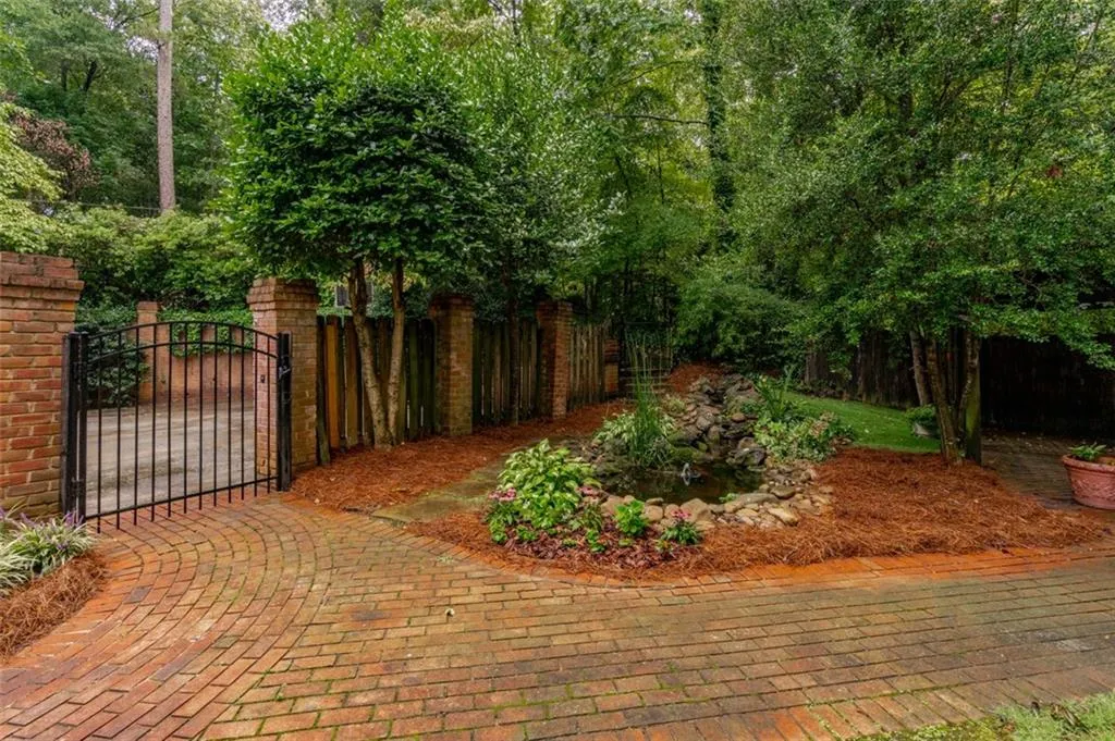 6100 River Chase Circle, Atlanta, Georgia 30328, 6 Bedrooms Bedrooms, ,5 BathroomsBathrooms,Residential,Sold,6100 River Chase Circle,6935659