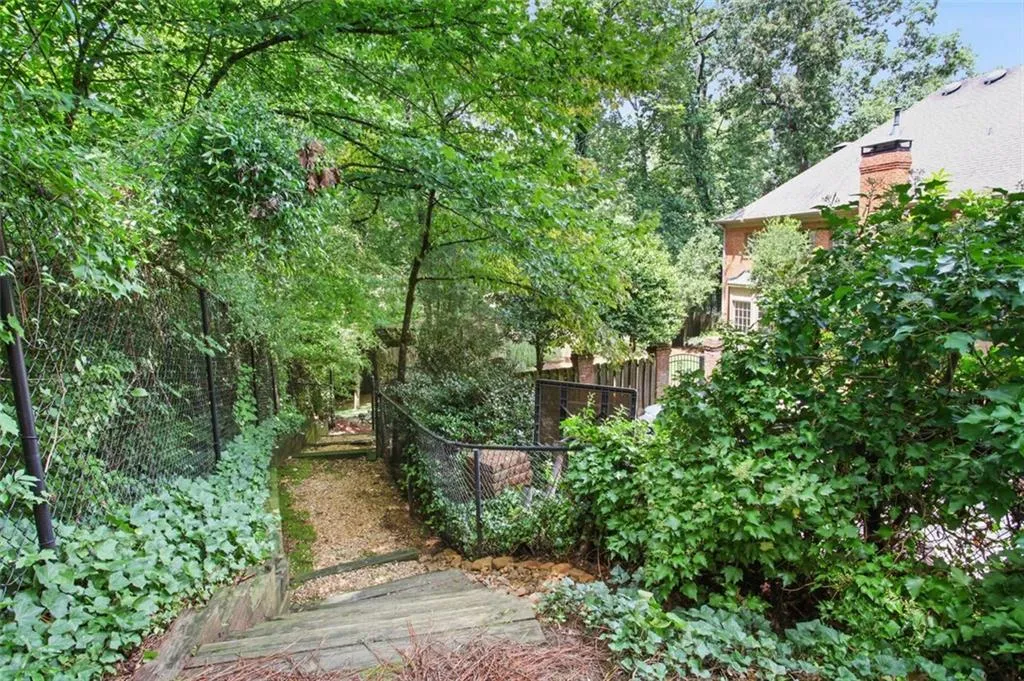 6100 River Chase Circle, Atlanta, Georgia 30328, 6 Bedrooms Bedrooms, ,5 BathroomsBathrooms,Residential,Sold,6100 River Chase Circle,6935659