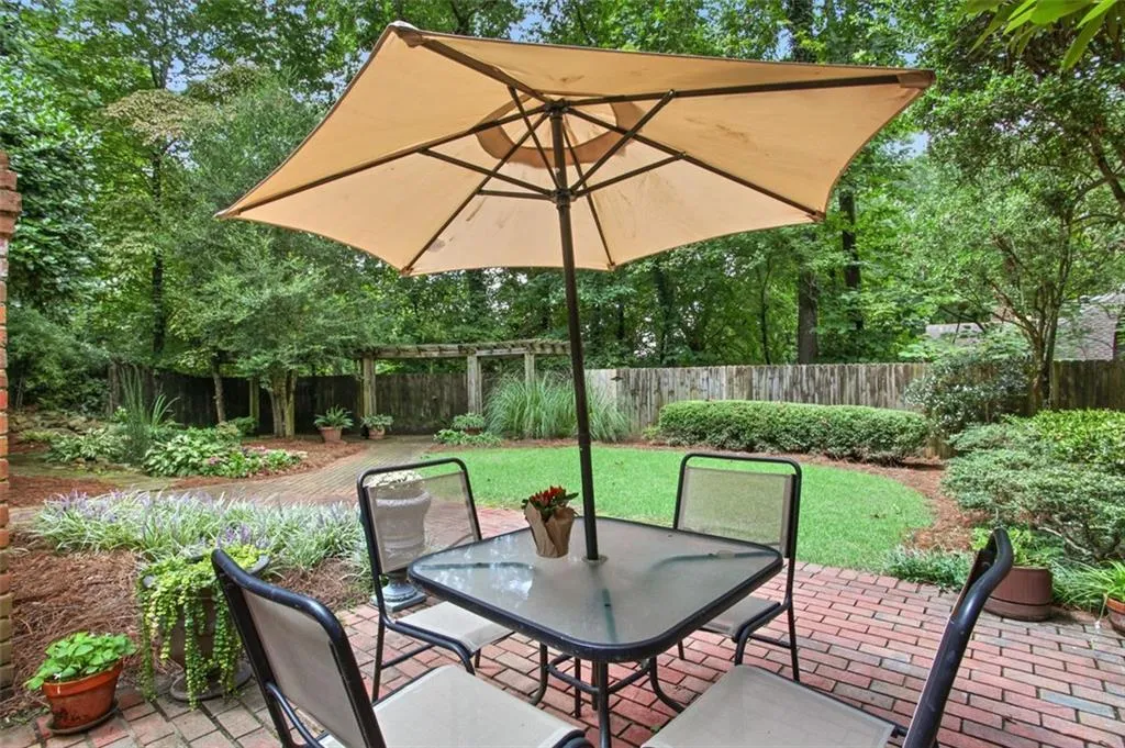 6100 River Chase Circle, Atlanta, Georgia 30328, 6 Bedrooms Bedrooms, ,5 BathroomsBathrooms,Residential,Sold,6100 River Chase Circle,6935659