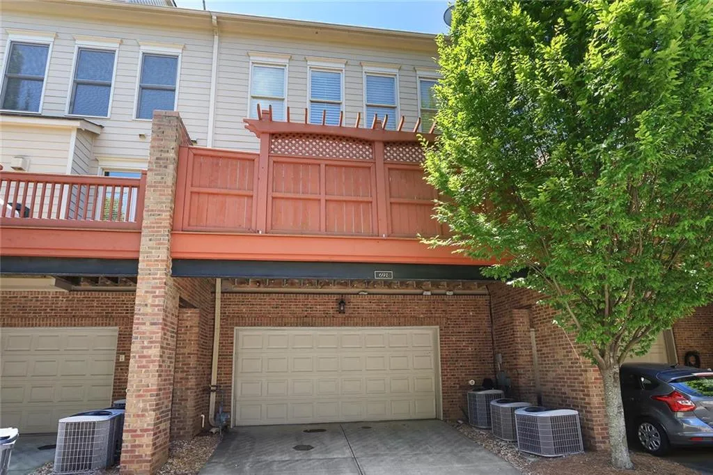 691 Lockton Place, Sandy Springs, Georgia 30342, 4 Bedrooms Bedrooms, ,4 BathroomsBathrooms,Residential,Sold,691 Lockton Place,6557368