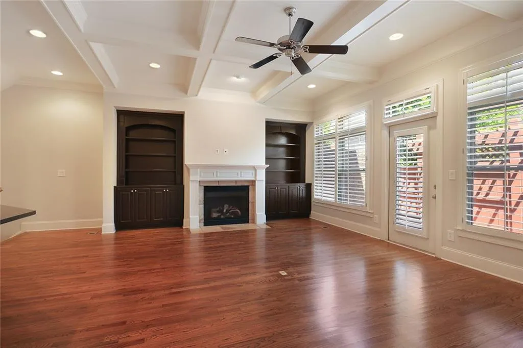691 Lockton Place, Sandy Springs, Georgia 30342, 4 Bedrooms Bedrooms, ,4 BathroomsBathrooms,Residential,Sold,691 Lockton Place,6557368