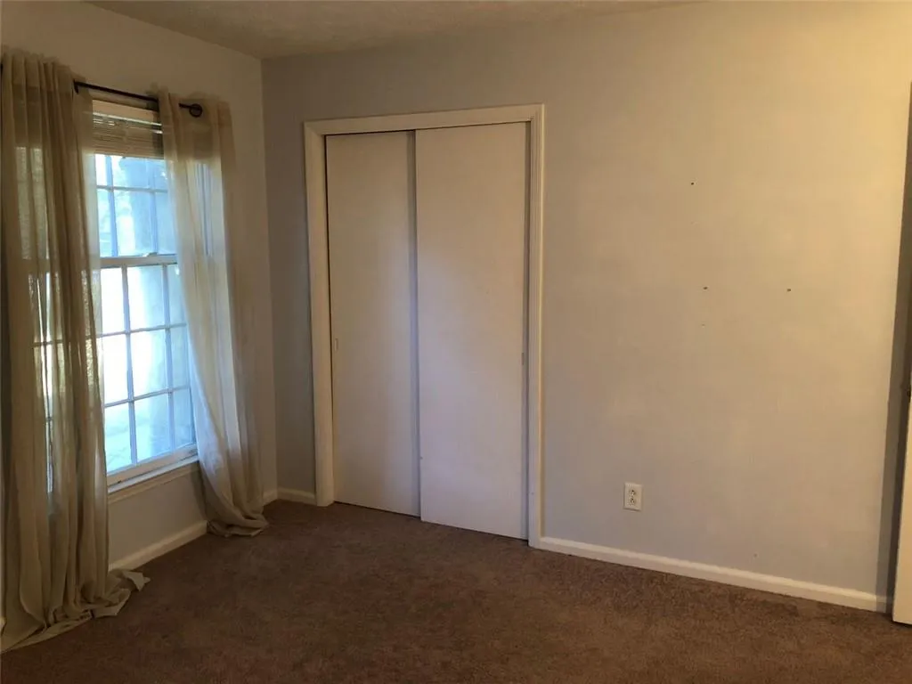 6700 Roswell Road Unit 4b, Atlanta, Georgia 30328, 3 Bedrooms Bedrooms, ,2 BathroomsBathrooms,Residential,Sold,6700 Roswell Road Unit 4b,6826435