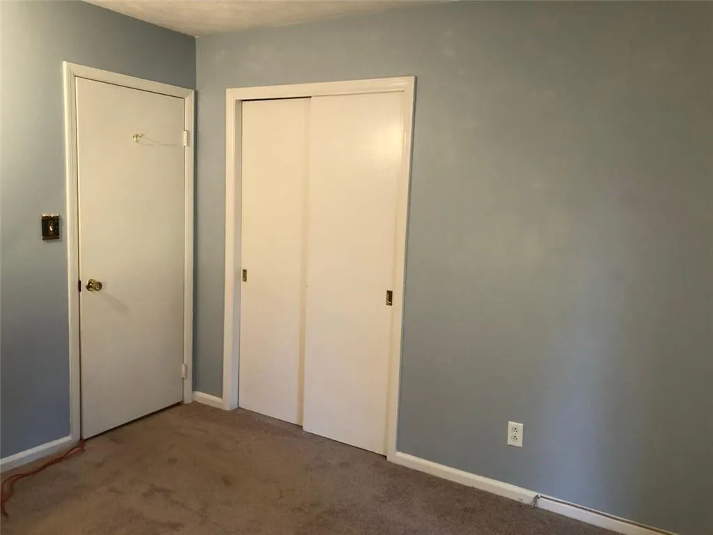 6700 Roswell Road Unit 4b, Atlanta, Georgia 30328, 3 Bedrooms Bedrooms, ,2 BathroomsBathrooms,Residential,Sold,6700 Roswell Road Unit 4b,6826435