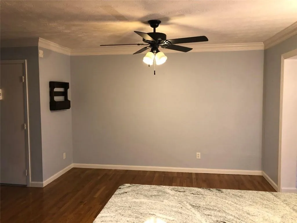 6700 Roswell Road Unit 4b, Atlanta, Georgia 30328, 3 Bedrooms Bedrooms, ,2 BathroomsBathrooms,Residential,Sold,6700 Roswell Road Unit 4b,6826435