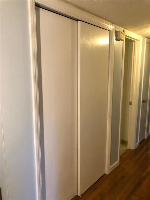 6700 Roswell Road Unit 4b, Atlanta, Georgia 30328, 3 Bedrooms Bedrooms, ,2 BathroomsBathrooms,Residential,Sold,6700 Roswell Road Unit 4b,6826435