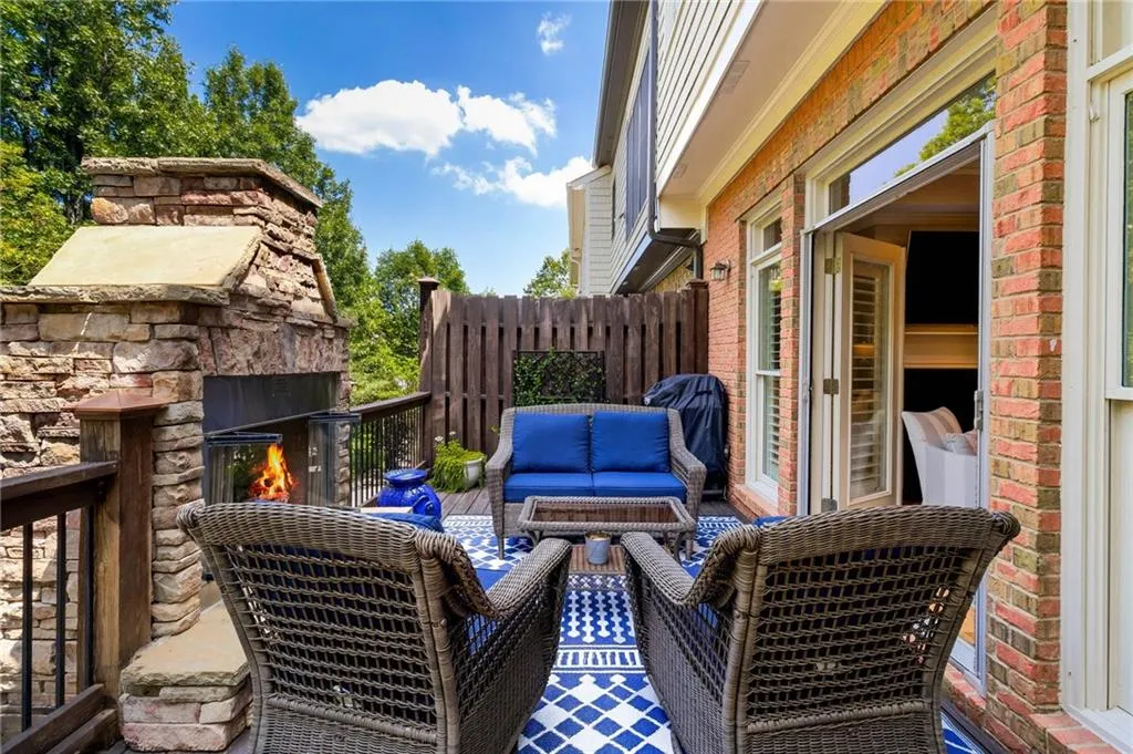 255 Mystic Ridge Hill, Atlanta, Georgia 30342, 4 Bedrooms Bedrooms, ,3 BathroomsBathrooms,Residential,Sold,255 Mystic Ridge Hill,7450290