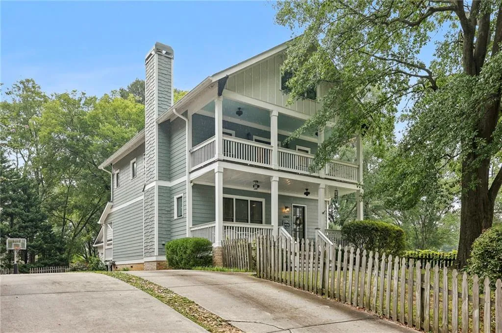 2477 Edwards Drive, Atlanta, Georgia 30318, 3 Bedrooms Bedrooms, ,2 BathroomsBathrooms,Residential,For Sale,2477 Edwards Drive,7608840