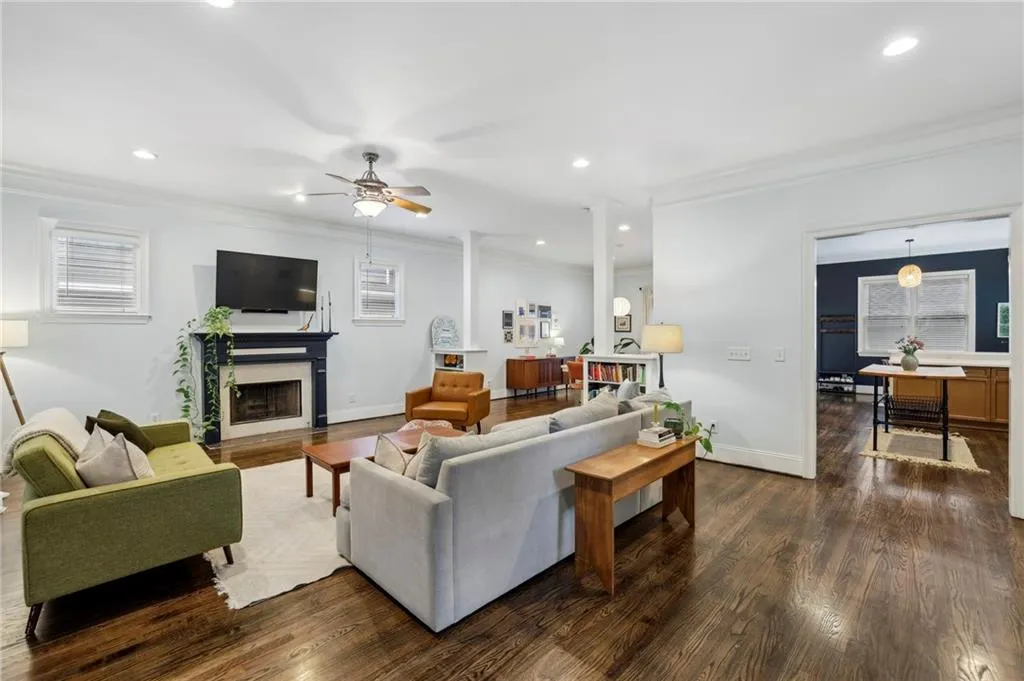 2477 Edwards Drive, Atlanta, Georgia 30318, 3 Bedrooms Bedrooms, ,2 BathroomsBathrooms,Residential,For Sale,2477 Edwards Drive,7608840