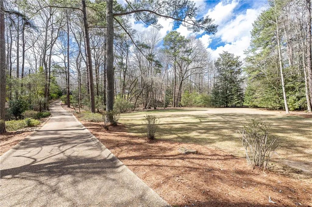 Flat Front yard