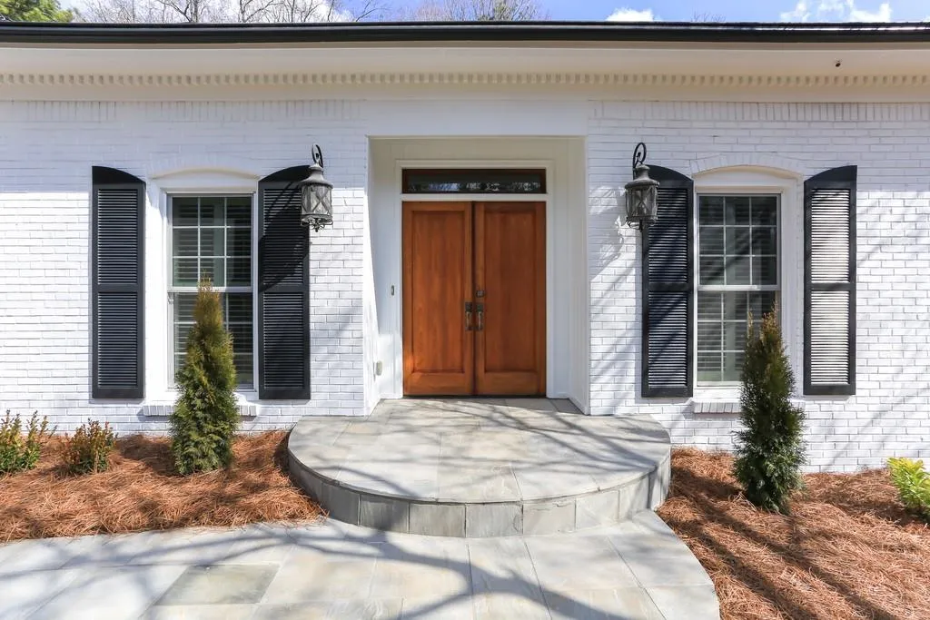 245 Forrest Lake Drive, Atlanta, Georgia 30327, 4 Bedrooms Bedrooms, ,3 BathroomsBathrooms,Residential,Sold,245 Forrest Lake Drive,6839464