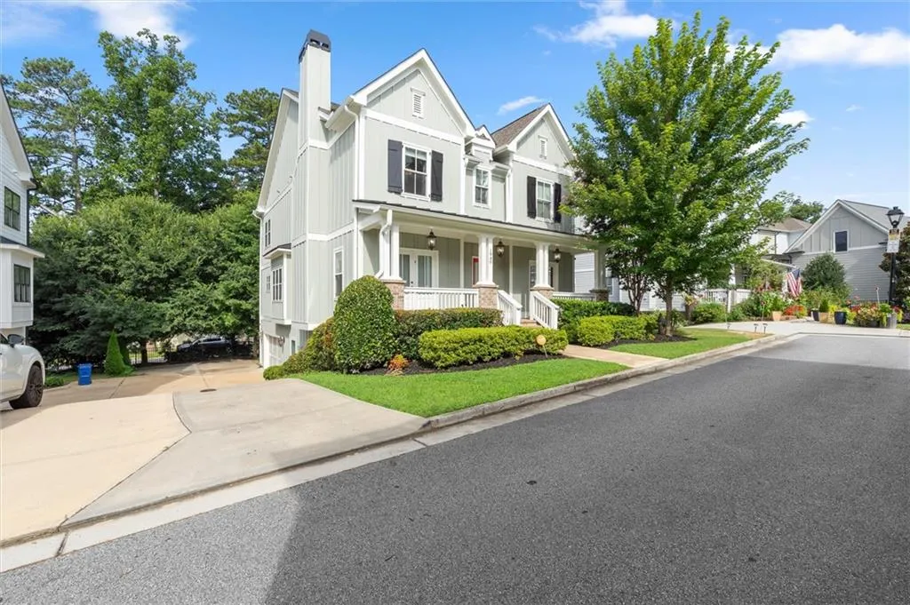 1940 Park Chase Lane Ne, Atlanta, Georgia 30324, 4 Bedrooms Bedrooms, 0 ,5 BathroomsBathrooms,Residential,For Sale,1940 Park Chase Lane Ne,7849118