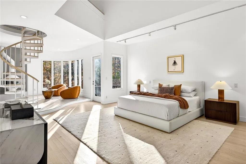 230 N Chambord Drive Nw, Atlanta, Georgia 30327, 6 Bedrooms Bedrooms, ,6 BathroomsBathrooms,Residential,For Sale,230 N Chambord Drive Nw,7720260