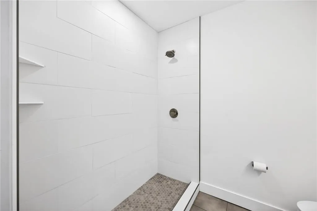 230 N Chambord Drive Nw, Atlanta, Georgia 30327, 6 Bedrooms Bedrooms, ,6 BathroomsBathrooms,Residential,For Sale,230 N Chambord Drive Nw,7720260