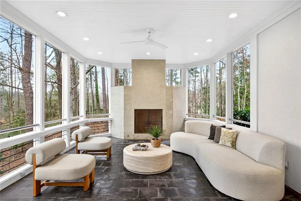 230 N Chambord Drive Nw, Atlanta, Georgia 30327, 6 Bedrooms Bedrooms, ,6 BathroomsBathrooms,Residential,For Sale,230 N Chambord Drive Nw,7720260