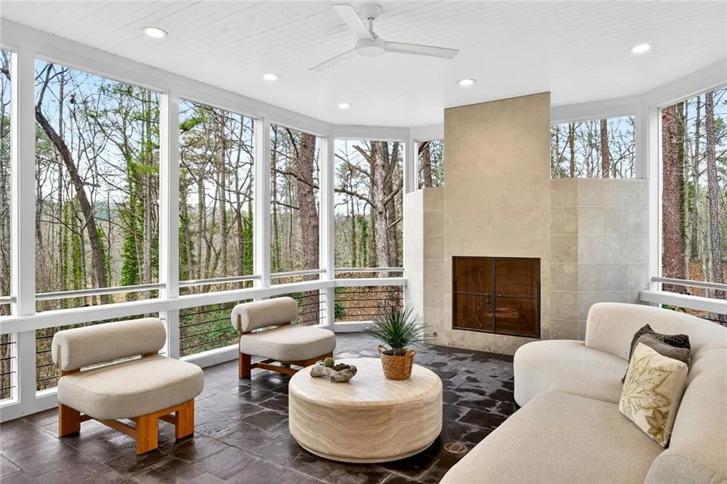 230 N Chambord Drive Nw, Atlanta, Georgia 30327, 6 Bedrooms Bedrooms, ,6 BathroomsBathrooms,Residential,For Sale,230 N Chambord Drive Nw,7720260