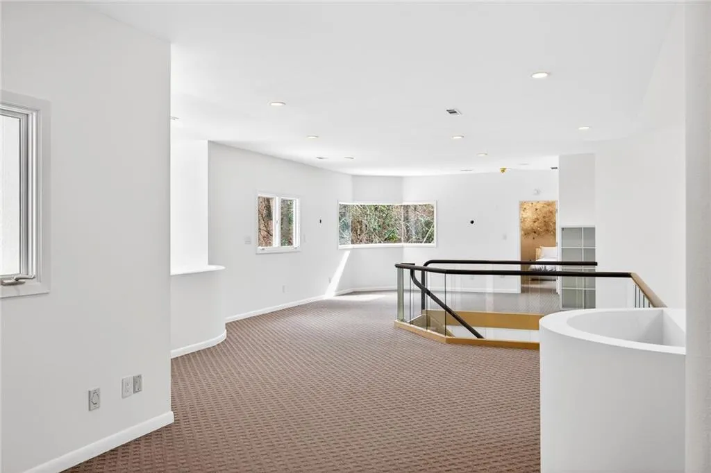 230 N Chambord Drive Nw, Atlanta, Georgia 30327, 6 Bedrooms Bedrooms, ,6 BathroomsBathrooms,Residential,For Sale,230 N Chambord Drive Nw,7720260