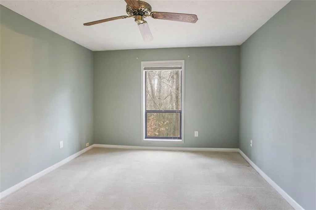 8740 Roswell Road Unit 4d, Sandy Springs, Georgia 30350, 2 Bedrooms Bedrooms, ,2 BathroomsBathrooms,Residential,Sold,8740 Roswell Road Unit 4d,6114588