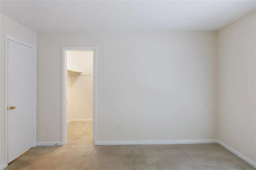 8740 Roswell Road Unit 4d, Sandy Springs, Georgia 30350, 2 Bedrooms Bedrooms, ,2 BathroomsBathrooms,Residential,Sold,8740 Roswell Road Unit 4d,6114588