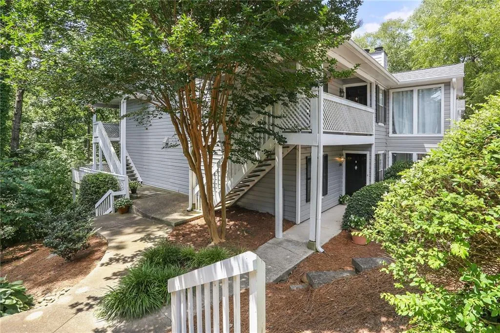1203 Vicksburg Place, Sandy Springs, Georgia 30350, 2 Bedrooms Bedrooms, ,2 BathroomsBathrooms,Residential,Sold,1203 Vicksburg Place,7406706