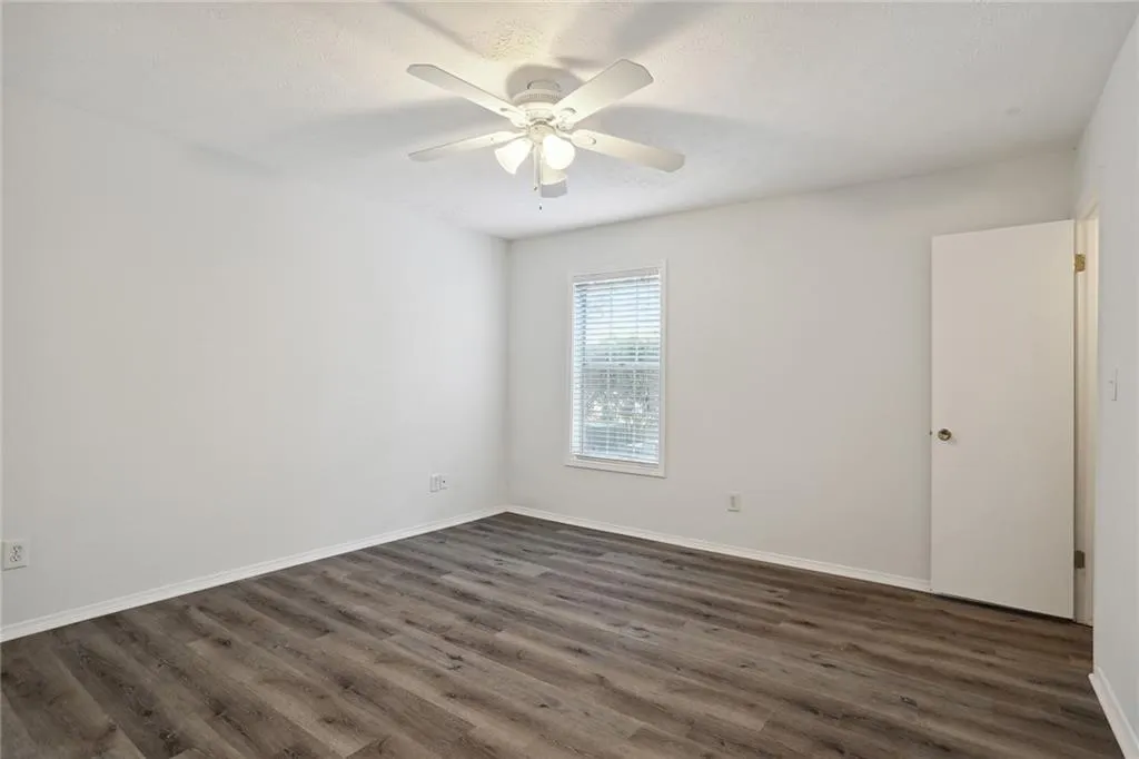 1203 Vicksburg Place, Sandy Springs, Georgia 30350, 2 Bedrooms Bedrooms, ,2 BathroomsBathrooms,Residential,Sold,1203 Vicksburg Place,7406706