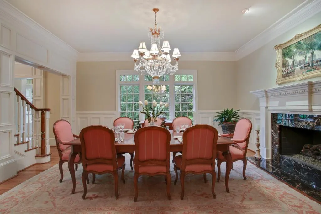 4412 Club Drive Ne, Atlanta, Georgia 30319, 5 Bedrooms Bedrooms, ,4 BathroomsBathrooms,Residential,Sold,4412 Club Drive Ne,5707207