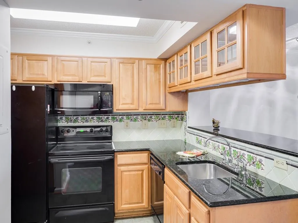 795 Hammond Drive Unit 407, Sandy Springs, Georgia 30328, 2 Bedrooms Bedrooms, ,2 BathroomsBathrooms,Residential,Sold,795 Hammond Drive Unit 407,5617030