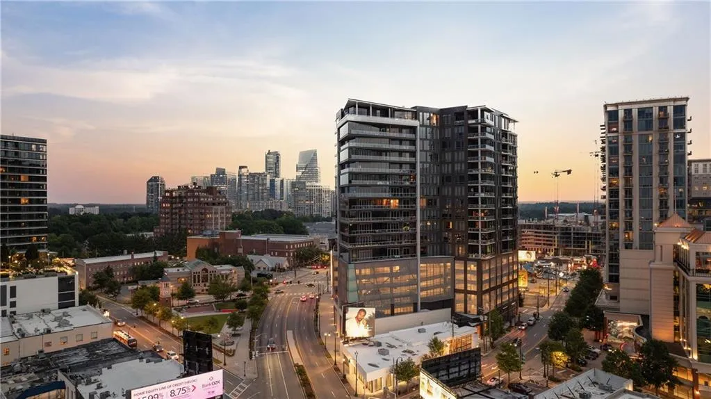 3107 Peachtree Road Ne Unit 1403, Atlanta, Georgia 30305, 2 Bedrooms Bedrooms, ,2 BathroomsBathrooms,Residential,For Sale,3107 Peachtree Road Ne Unit 1403,7621327