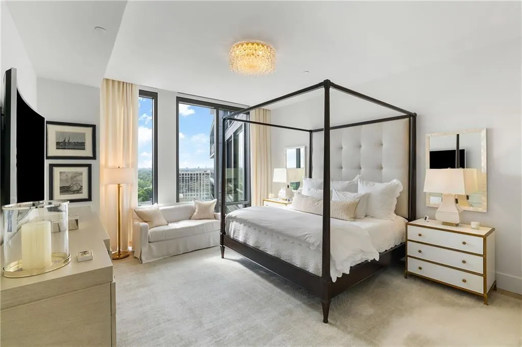 3107 Peachtree Road Ne Unit 1403, Atlanta, Georgia 30305, 2 Bedrooms Bedrooms, ,2 BathroomsBathrooms,Residential,For Sale,3107 Peachtree Road Ne Unit 1403,7621327
