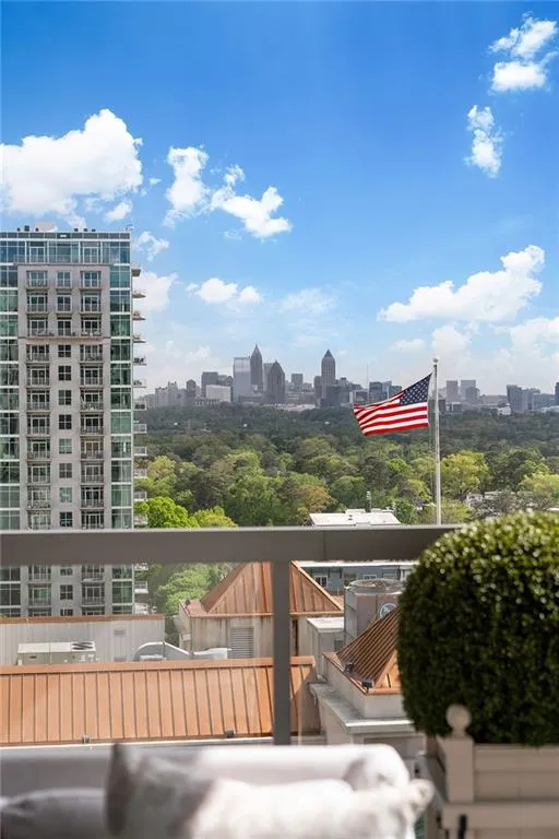 3107 Peachtree Road Ne Unit 1403, Atlanta, Georgia 30305, 2 Bedrooms Bedrooms, ,2 BathroomsBathrooms,Residential,For Sale,3107 Peachtree Road Ne Unit 1403,7621327