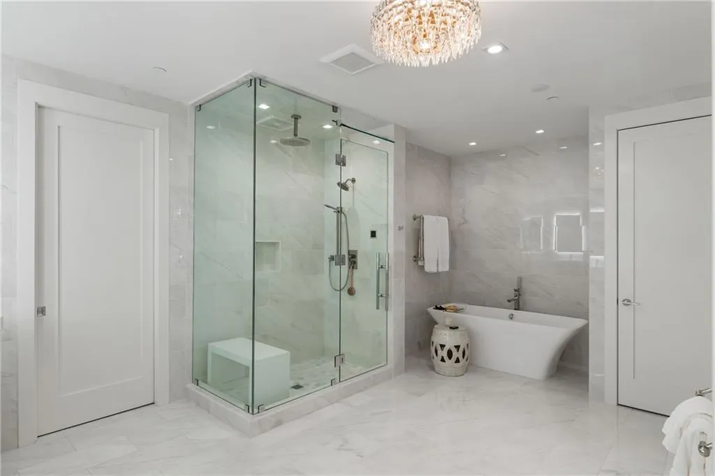 3107 Peachtree Road Ne Unit 1403, Atlanta, Georgia 30305, 2 Bedrooms Bedrooms, ,2 BathroomsBathrooms,Residential,For Sale,3107 Peachtree Road Ne Unit 1403,7621327