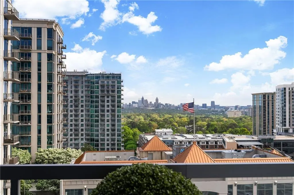 3107 Peachtree Road Ne Unit 1403, Atlanta, Georgia 30305, 2 Bedrooms Bedrooms, ,2 BathroomsBathrooms,Residential,For Sale,3107 Peachtree Road Ne Unit 1403,7621327