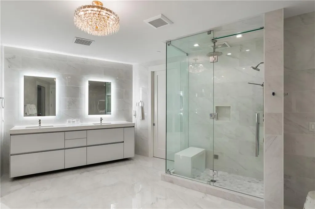 3107 Peachtree Road Ne Unit 1403, Atlanta, Georgia 30305, 2 Bedrooms Bedrooms, ,2 BathroomsBathrooms,Residential,For Sale,3107 Peachtree Road Ne Unit 1403,7621327