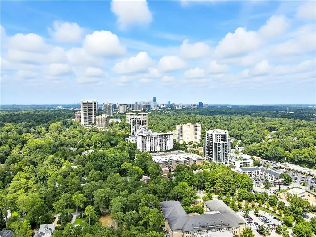 77 Peachtree Memorial Drive Nw Unit 2, Atlanta, Georgia 30309, 2 Bedrooms Bedrooms, ,2 BathroomsBathrooms,Residential,For Sale,77 Peachtree Memorial Drive Nw Unit 2,7632735