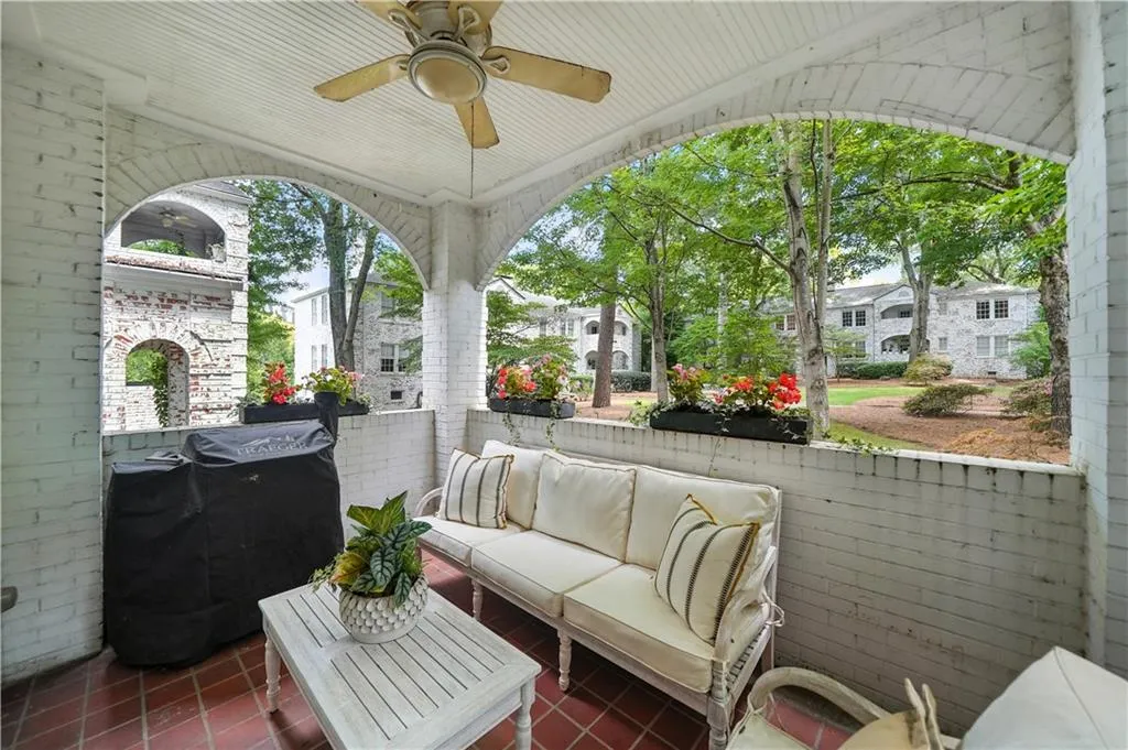77 Peachtree Memorial Drive Nw Unit 2, Atlanta, Georgia 30309, 2 Bedrooms Bedrooms, ,2 BathroomsBathrooms,Residential,For Sale,77 Peachtree Memorial Drive Nw Unit 2,7632735