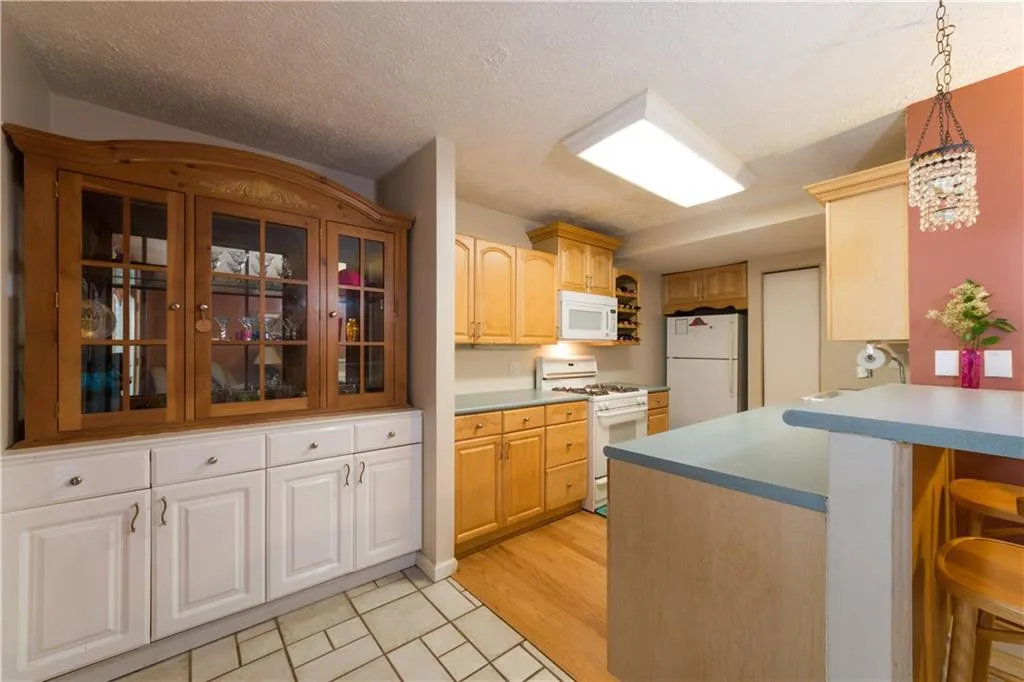 8865 Roberts Drive, Atlanta, Georgia 30350, 2 Bedrooms Bedrooms, ,2 BathroomsBathrooms,Residential,Sold,8865 Roberts Drive,5648583