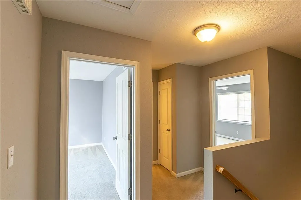 6940 Roswell Road Unit 7f, Atlanta, Georgia 30328, 3 Bedrooms Bedrooms, ,1 BathroomBathrooms,Residential,Sold,6940 Roswell Road Unit 7f,6690191