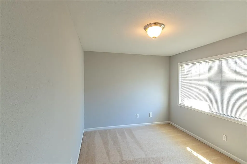 6940 Roswell Road Unit 7f, Atlanta, Georgia 30328, 3 Bedrooms Bedrooms, ,1 BathroomBathrooms,Residential,Sold,6940 Roswell Road Unit 7f,6690191