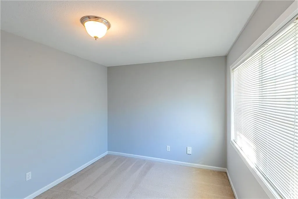 6940 Roswell Road Unit 7f, Atlanta, Georgia 30328, 3 Bedrooms Bedrooms, ,1 BathroomBathrooms,Residential,Sold,6940 Roswell Road Unit 7f,6690191