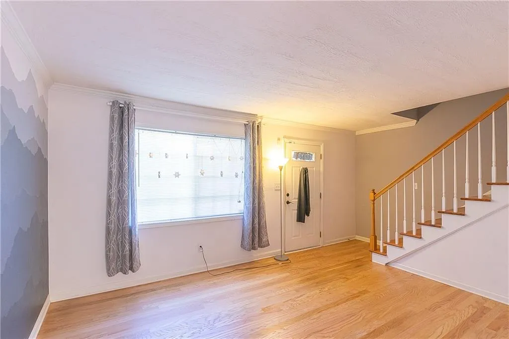 6940 Roswell Road Unit 7f, Atlanta, Georgia 30328, 3 Bedrooms Bedrooms, ,1 BathroomBathrooms,Residential,Sold,6940 Roswell Road Unit 7f,6690191