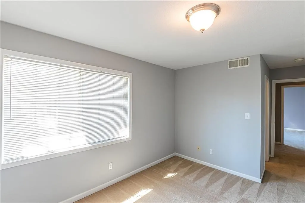 6940 Roswell Road Unit 7f, Atlanta, Georgia 30328, 3 Bedrooms Bedrooms, ,1 BathroomBathrooms,Residential,Sold,6940 Roswell Road Unit 7f,6690191