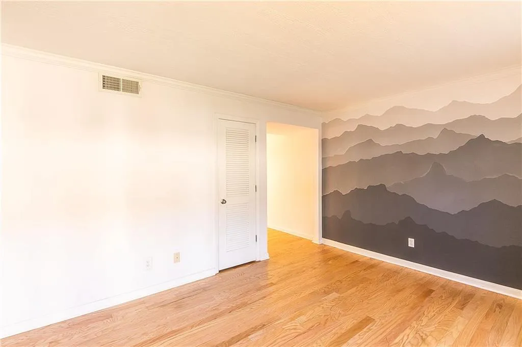 6940 Roswell Road Unit 7f, Atlanta, Georgia 30328, 3 Bedrooms Bedrooms, ,1 BathroomBathrooms,Residential,Sold,6940 Roswell Road Unit 7f,6690191